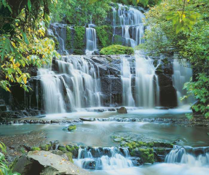 Digitaldrucktapete Pura Kaunui Falls