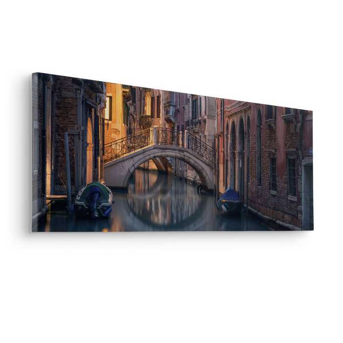 Vlies Bild auf Keilrahmen/ Echtholzrahmen Night Cruise