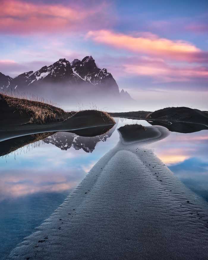 Digitaldrucktapete Glowing Vestrahorn