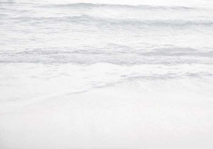 Premium Vlies Silver Beach