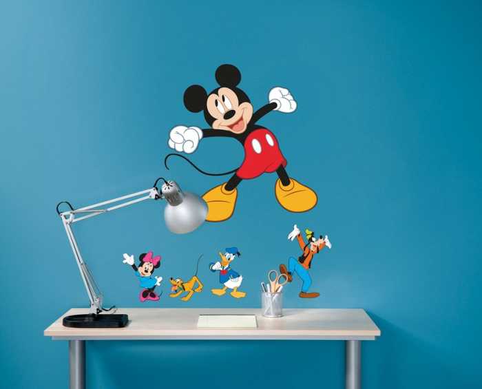  Mickey and Friends