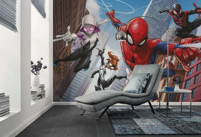 Standard Vlies Marvel Spider-Man Swinging Crew