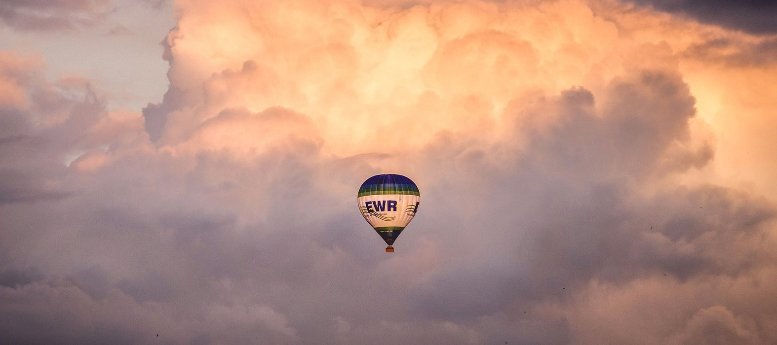 Flying Balloon