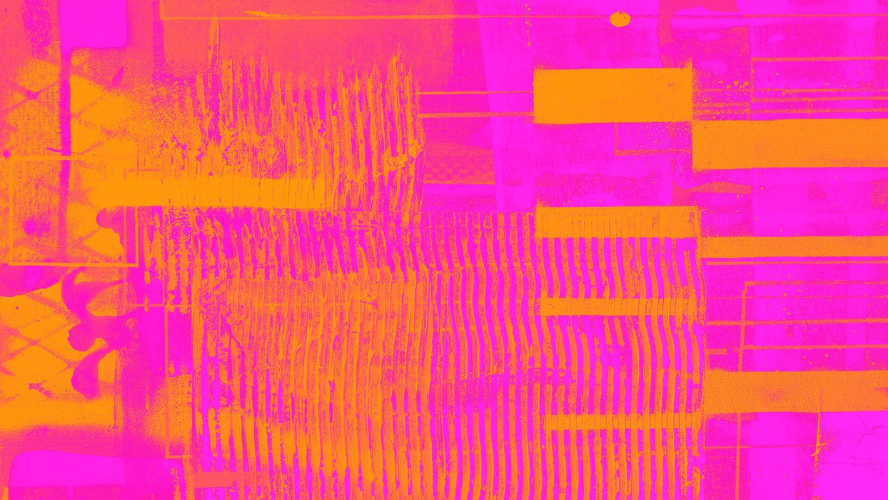 Fringe Upswept pink-orange